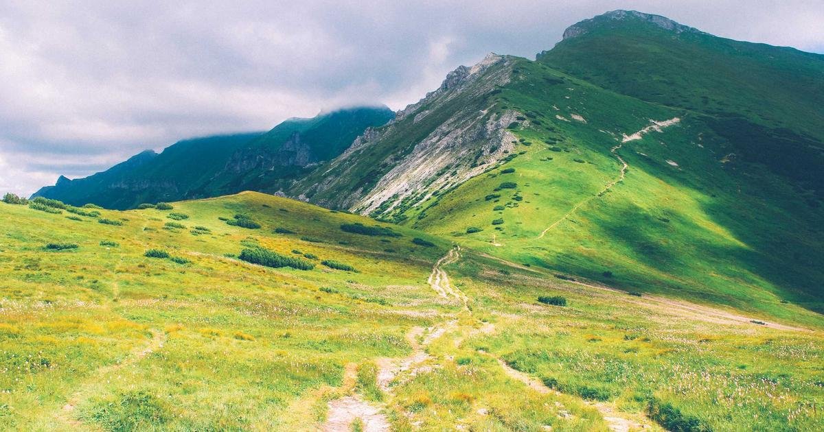 Tren Terbaru: Teknologi Cloud Computing dan infrastruktur modern